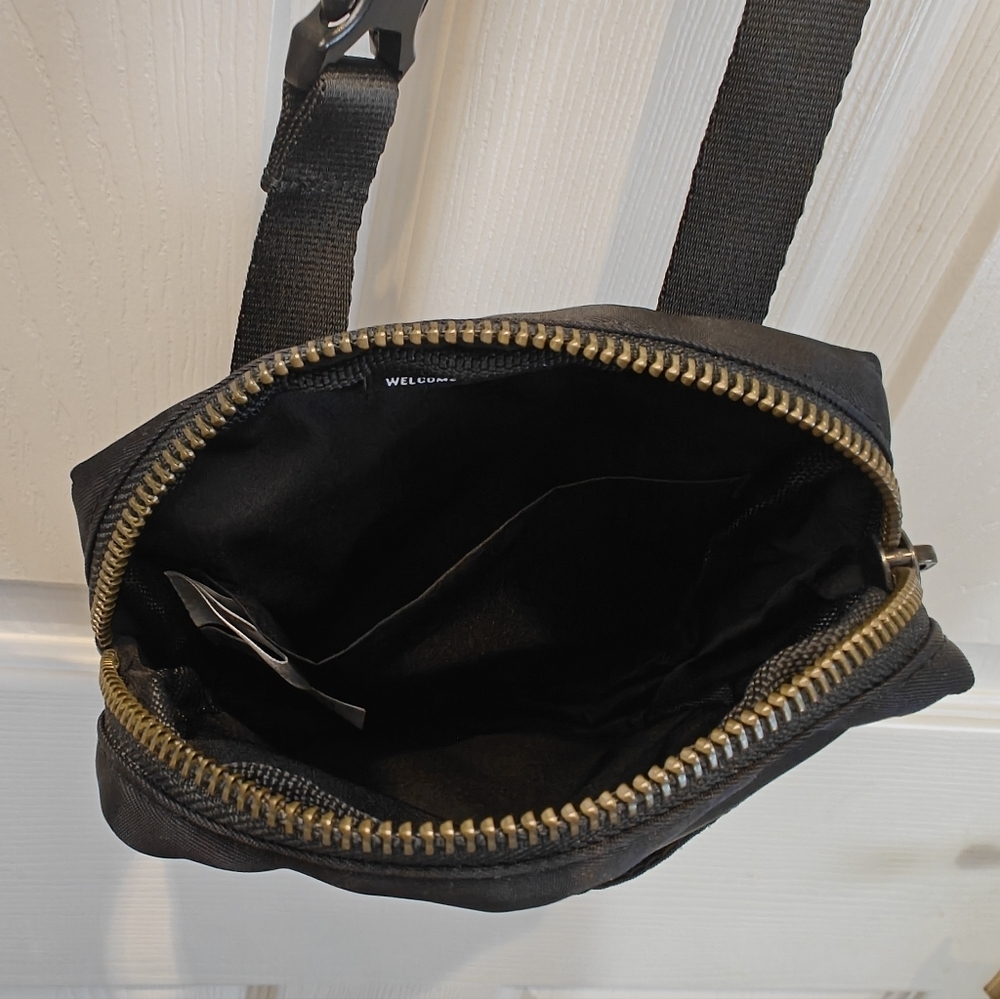 HERSCHEL Crossbody Shoulder Bag - Picture 5 of 6
